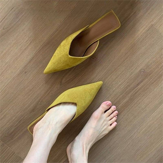 Damen Spitz zulaufende Wildleder-Mules mit offenem Fersenbereich und gepolstertem Komfortfußbett Shop Nory