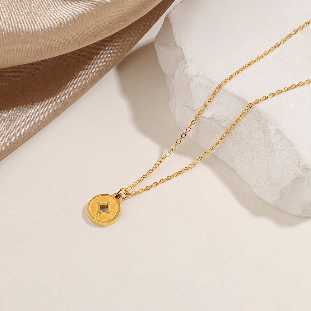 Damen Minimalistische Gold Charm Halskette Shop Nory