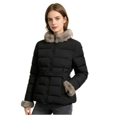 Damen nan kurze taillierte Wintersteppjacke mit abnehmbarem Webpelzkragen, tonalen Taillenriegeln und verdecktem zweiwege-reißverschluss Shop Nory