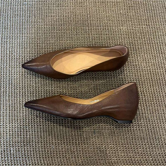 Damen Elegante spitz zulaufende Slipper‑Ballerinas aus softem Glattleder mit minimalem Keilabsatz Shop Nory