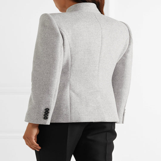 Damen Taillierter Wollmix‑Blazer mit Stehkragen, strukturierter Schulter und Pattentaschen Shop Nory