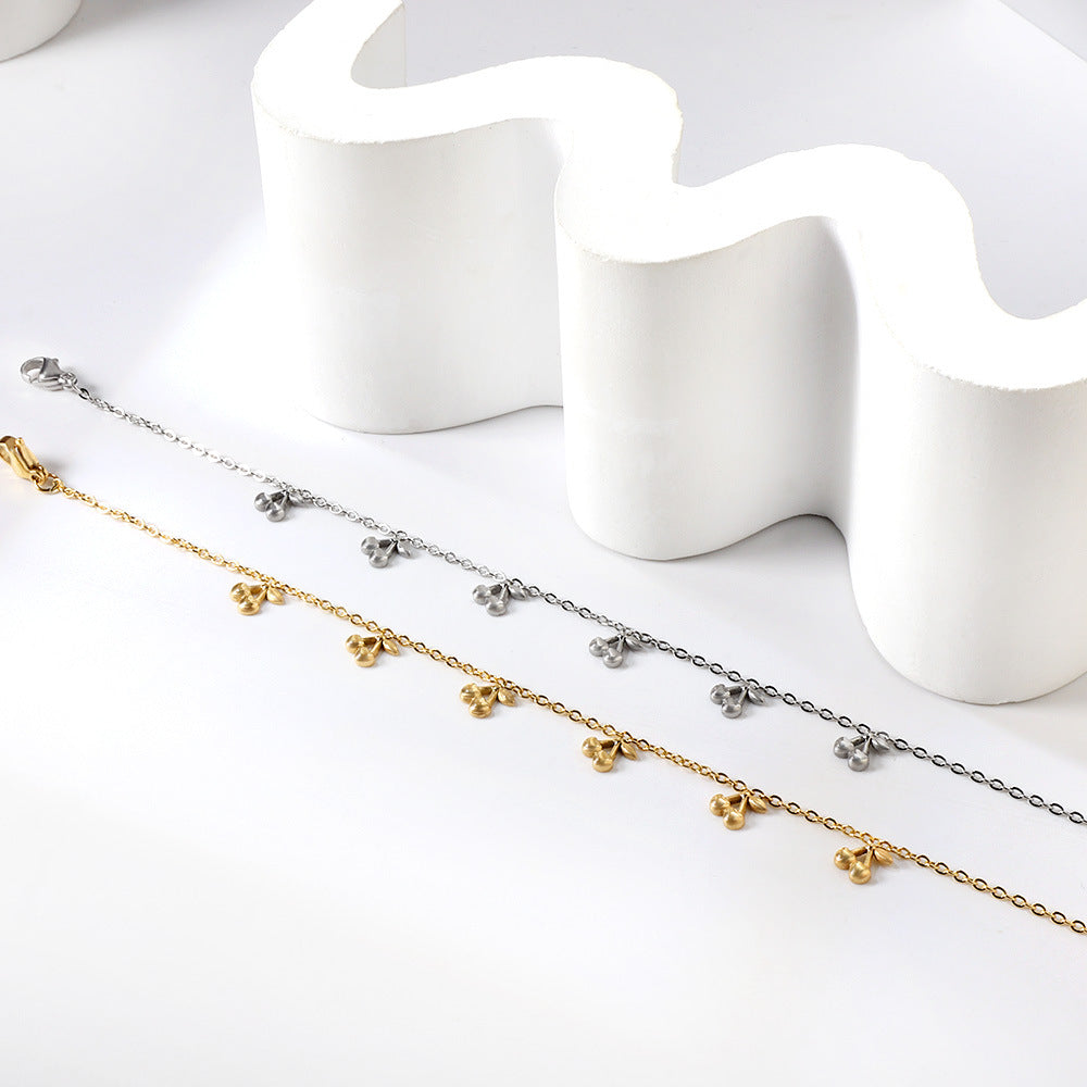 Damen zarte und elegante Kette mit goldplattierten Anhängern Shop Nory