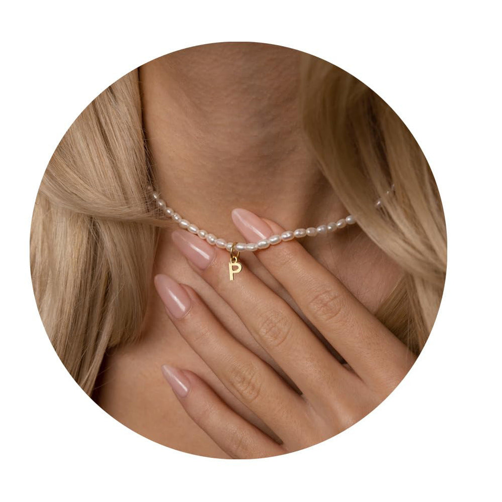 Damen Halskette mit zartem Perlenmuster und personalisiertem Anhänger Shop Nory