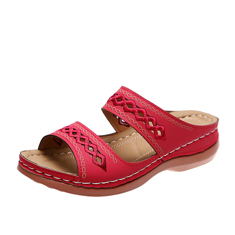 Damen Bequeme Leder-Sandalen mit dekorativem Lochmuster