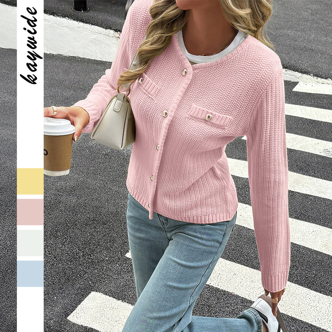 Damen nan Feiner Strickcardigan mit schimmernden Zierknöpfen, geripptem Saum und Brusttaschenoptik Shop Nory