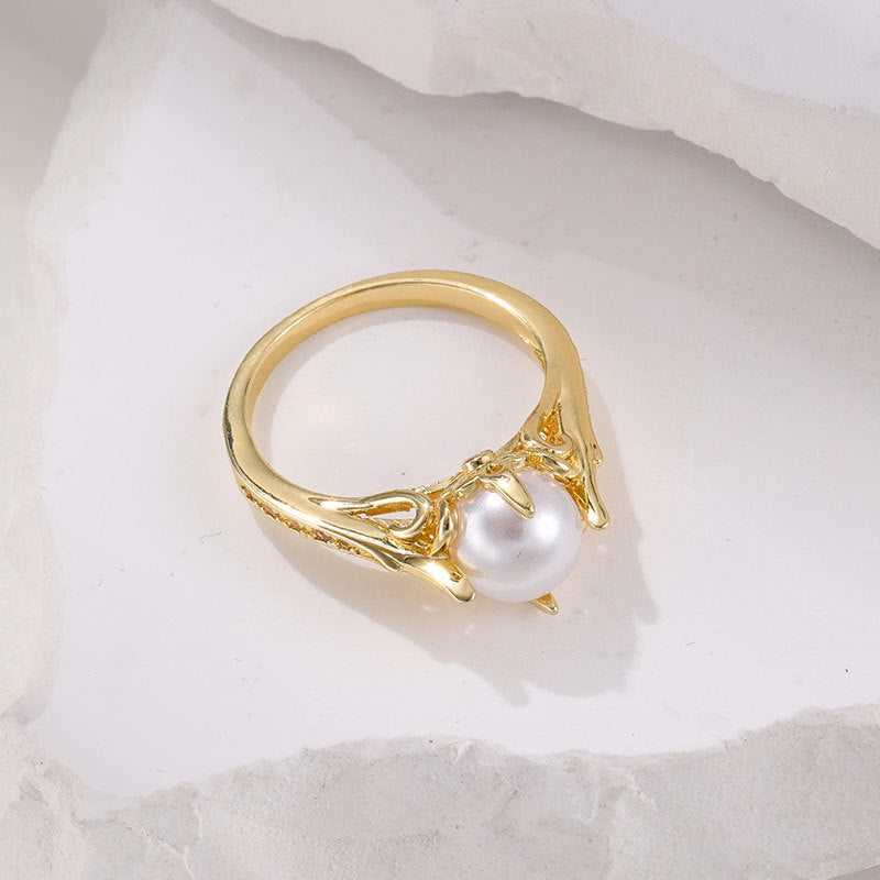 Damen Eleganter Ring mit Perle und feinen Verzierungen Shop Nory