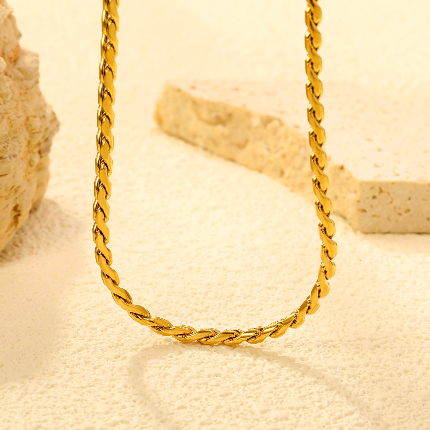 Damen Edelstahl Halskette mit geflochtenem Design Shop Nory