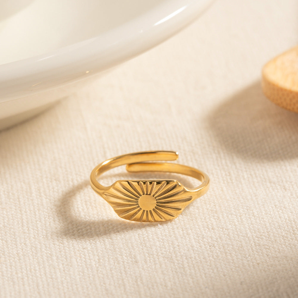 Damen Offener Ring mit floralem Reliefdesign aus hypoallergenem Edelstahl Shop Nory