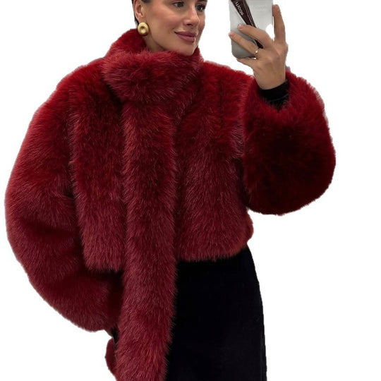 Damen Kurzjacke aus luxuriösem Faux-Fur mit Shaggy-Optik und kastiger Silhouette Shop Nory