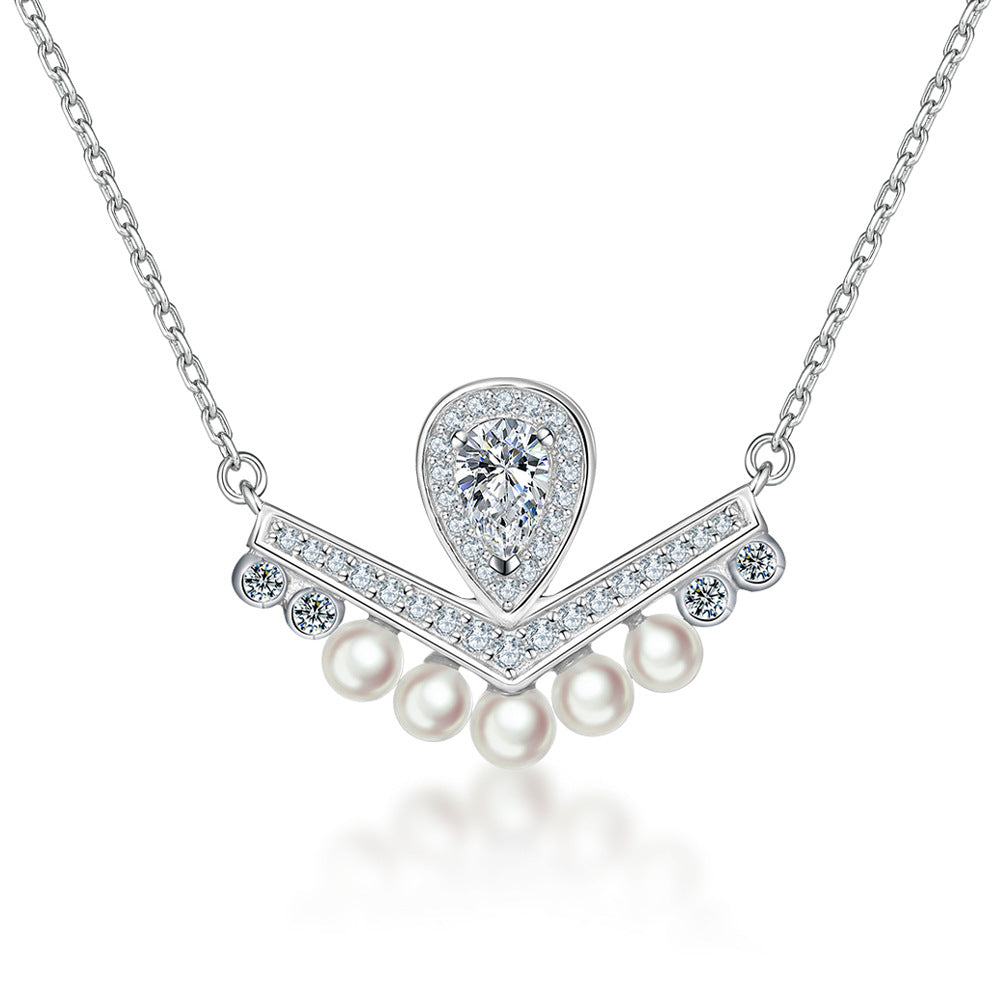 Damen Halskette mit tropfenförmigem Zirkonia und eleganten Perlen-Details Shop Nory