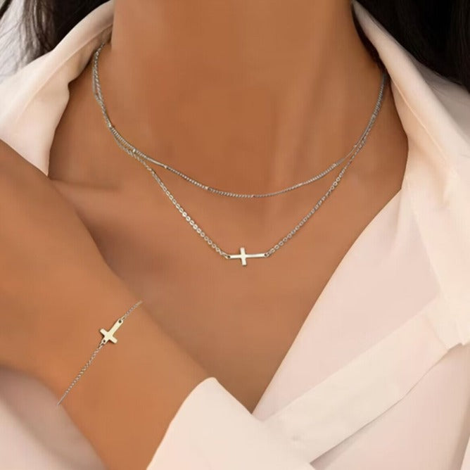 Damen mehrlagige Halskette und Armband-Set mit minimalistischen Kreuzanhängern Shop Nory