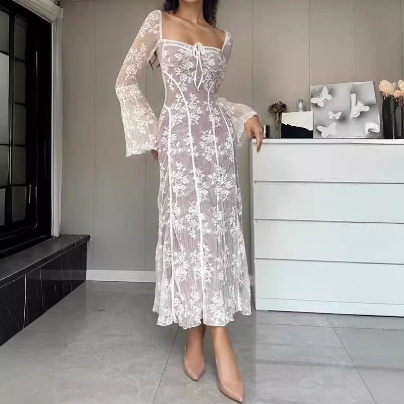 Damen Spitzenkleid mit Korsagen-Bustier, Glockenärmeln & zartem Spitzen-Overlay Shop Nory