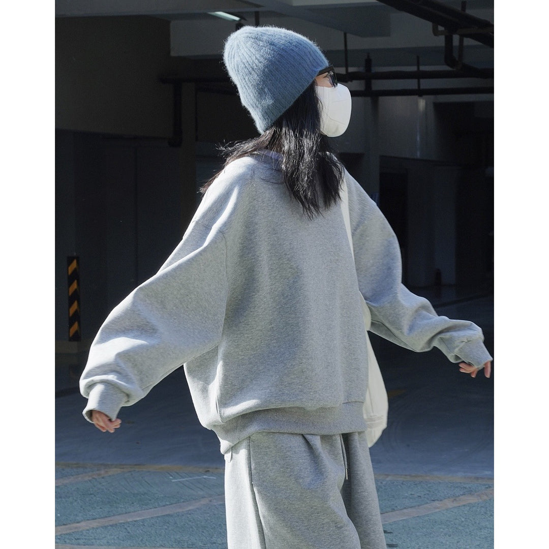 Damen Boxy-Sweatset aus Baumwoll-Fleece mit verlängerter Schulter und knielangen Sweatshorts Shop Nory