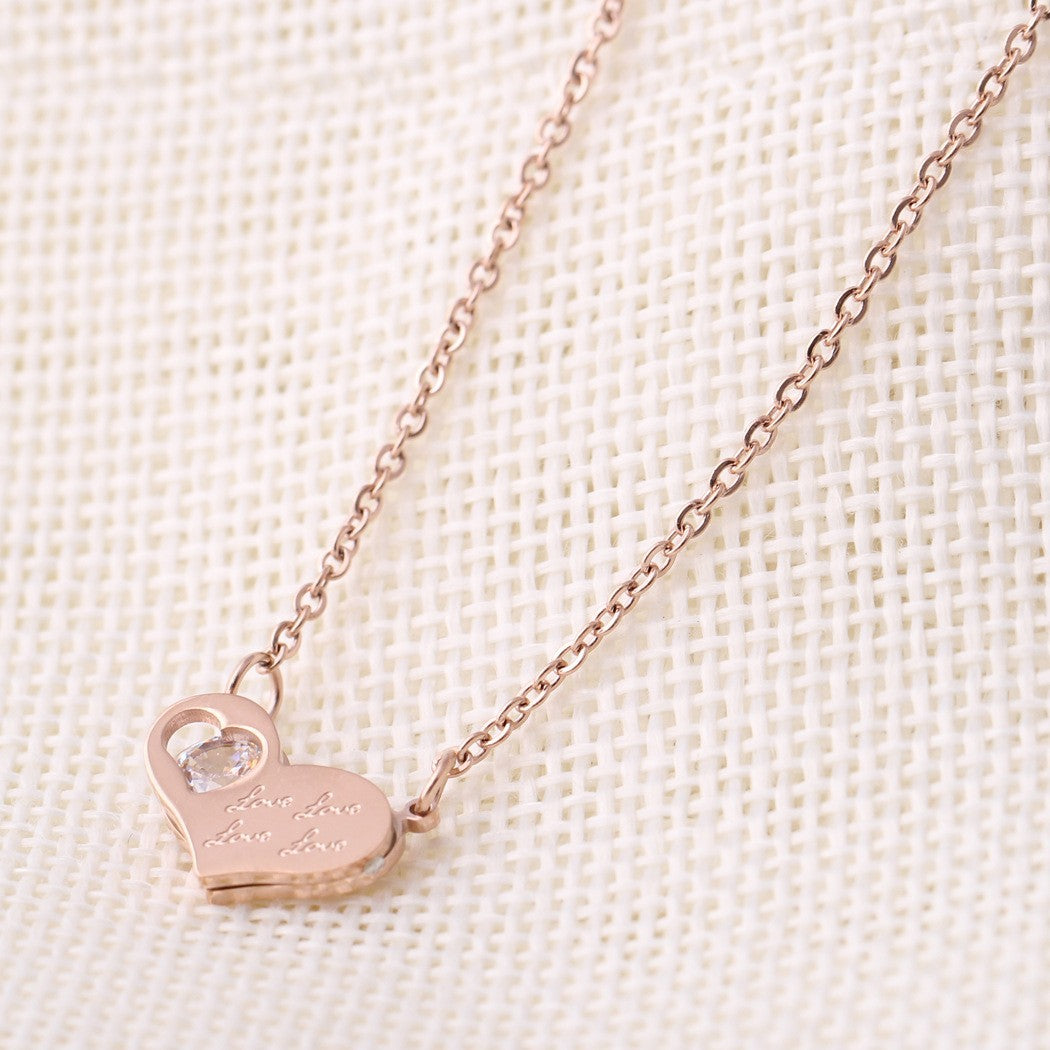 Damen Herz-Anhänger-Halskette mit gravierbarem Design Shop Nory