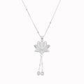 Damen Halskette mit kunstvollem Lotus-Anhänger und zarten Kettenelementen Shop Nory
