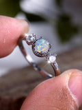 Damen Ring mit funkelndem Opal und eleganter Zirkonia-Verzierung Shop Nory 1782016025