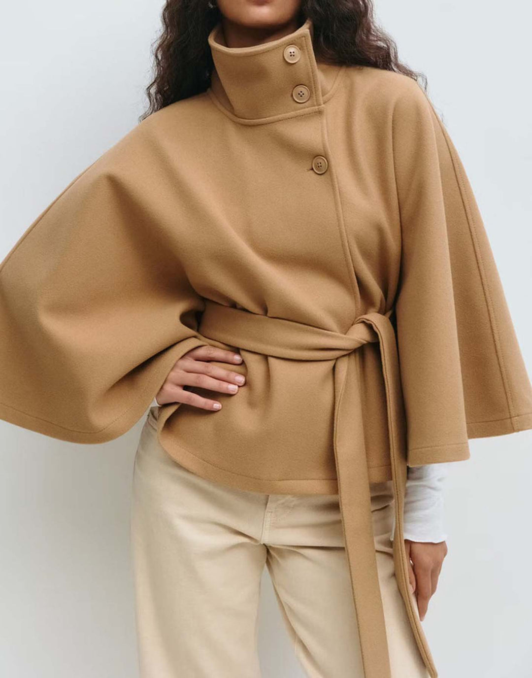 Damen Kurzcape-Mantel mit Stehkragen, Oversize-Ärmeln und Bindegürtel Shop Nory