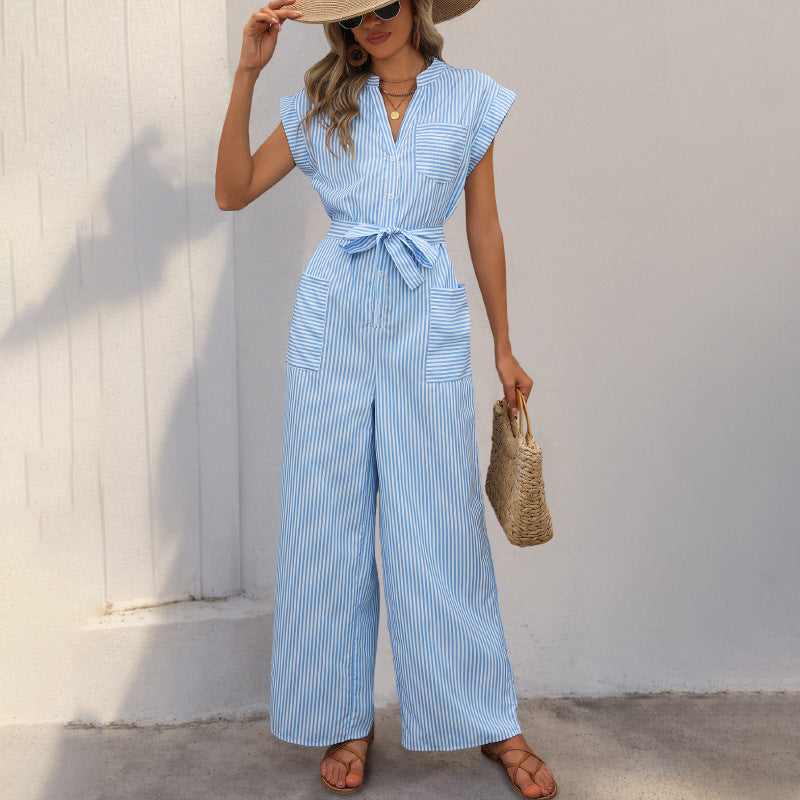 Damen Eleganter Jumpsuit mit schmalem Gürtel und Knopfdetails