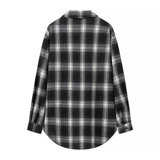 Damen Oversize‑Karo‑Hemdbluse mit aufgesetzten Brusttaschen und abgerundetem Saum Shop Nory