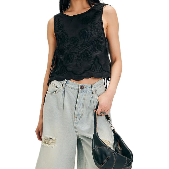 Damen Kurzes besticktes Baumwoll-Top mit Wellensaum und Rundhalsausschnitt Shop Nory