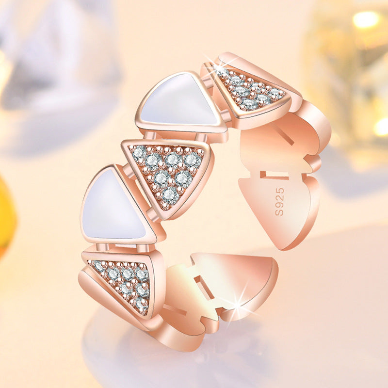 Damenring mit funkelndem Zirkonia und elegantem Design Shop Nory
