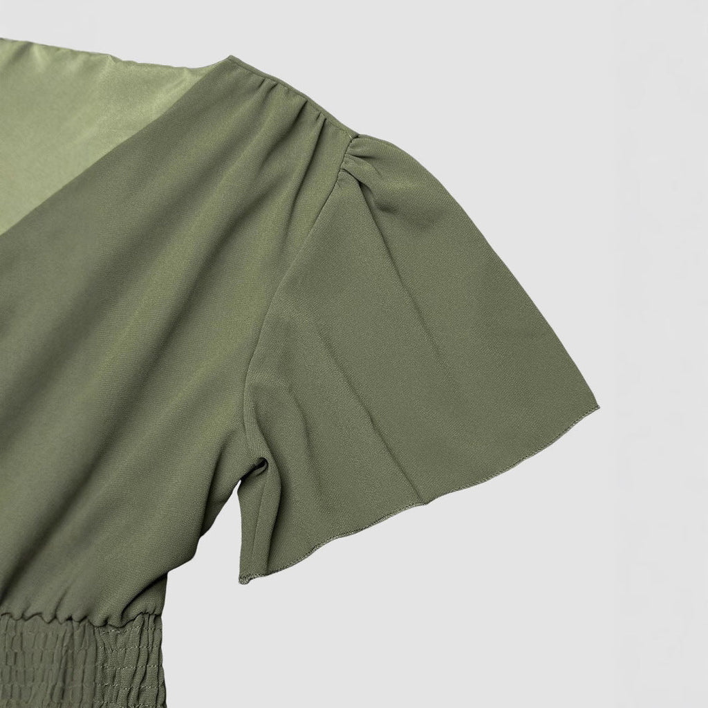 Damen Maxikleid mit fließendem Schnitt und V-Ausschnitt Shopnory