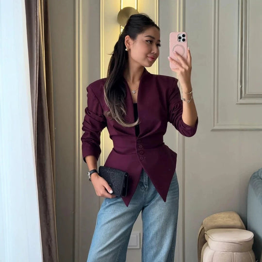 Damen Taillierter Blazer mit spitz zulaufendem Saum und tiefem V-Ausschnitt Shop Nory