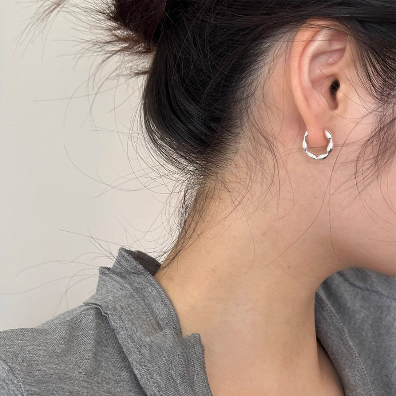 Damen Creolen mit elegantem, geschwungenem Design Shop Nory