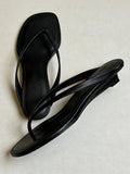 Damen elegante Zehentrenner-Sandalen mit minimalistischem Riemendesign