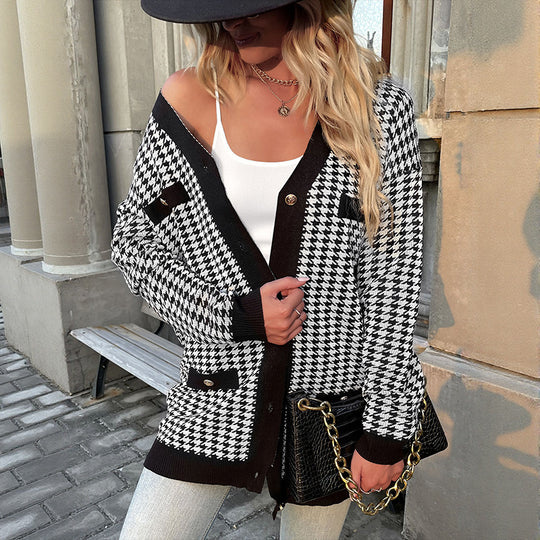 Damen Oversized Strickcardigan mit Hahnentritt-Muster und goldenen Zierknöpfen Shop Nory