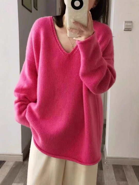 Damen Oversize V‑Ausschnitt Pullover im Mohair‑Look mit überschnittener Schulter und gerundetem Saum Shop Nory