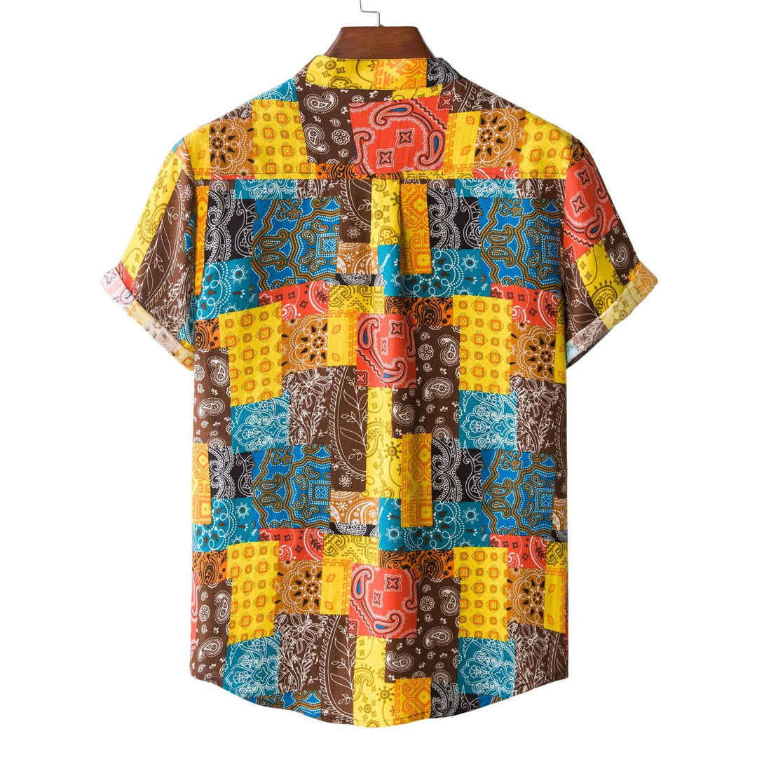 Herren Kurzarmhemd im bunten Patchwork-Design mit Henley-Ausschnitt