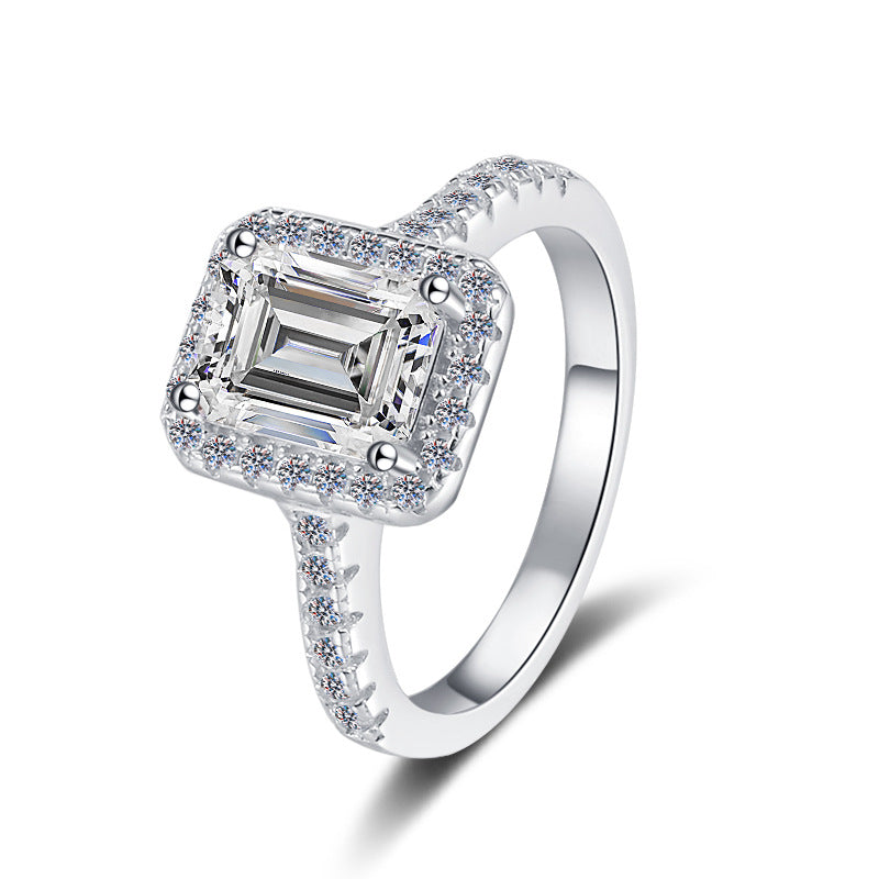 Damen Verlobungsring mit exquisiten Zirkonia-Besatz und luxuriösem Design Shop Nory