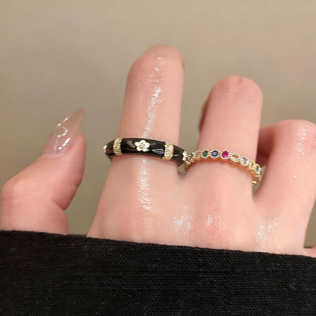 Damen eleganter Schmuckring mit floralen Designelementen Shop Nory