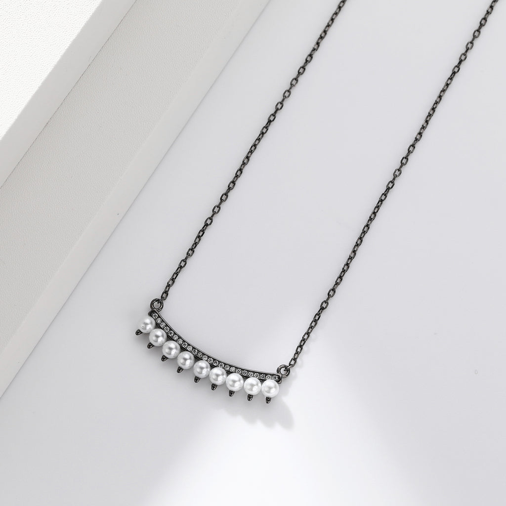 Damen Halskette mit feinem Zirkonschmuck und Perlenakzenten Shop Nory