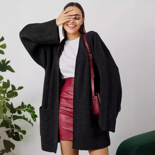 Damen kuscheliger langer Strickcardigan mit weiten Ärmeln und praktischen Taschen Shopnory