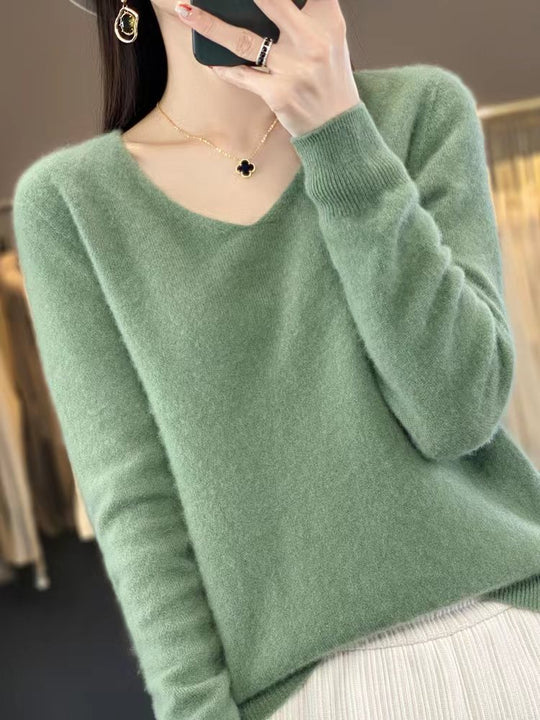 Damen Kuscheliger V‑Ausschnitt Feinstrickpullover aus Mohair‑Mix mit flauschiger Oberfläche Shop Nory