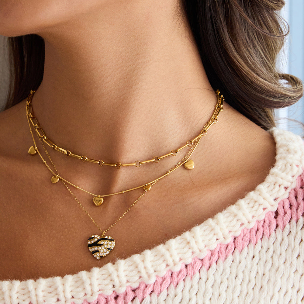 Damen elegante Halskette aus hypoallergenem Edelstahl mit luxuriösen Perlendetails Shop Nory