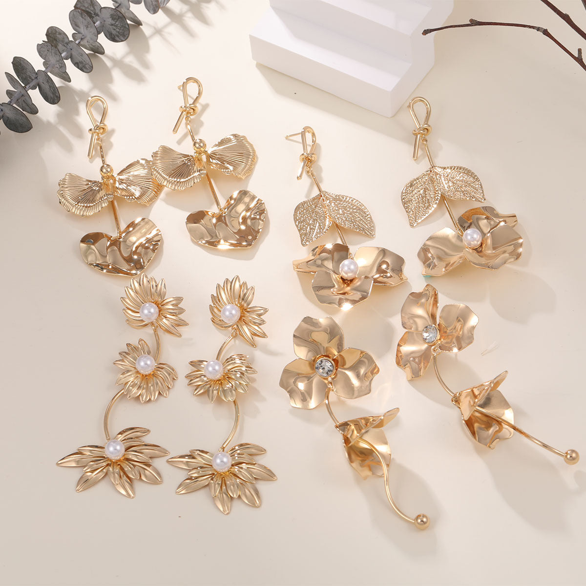 Damen Ohrringe im eleganten Blumen-Design Shop Nory