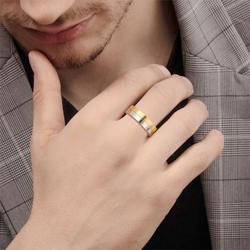 Herren Ring mit elegantem Drehmechanismus und kunstvoller römischer Zifferngravur Shop Nory