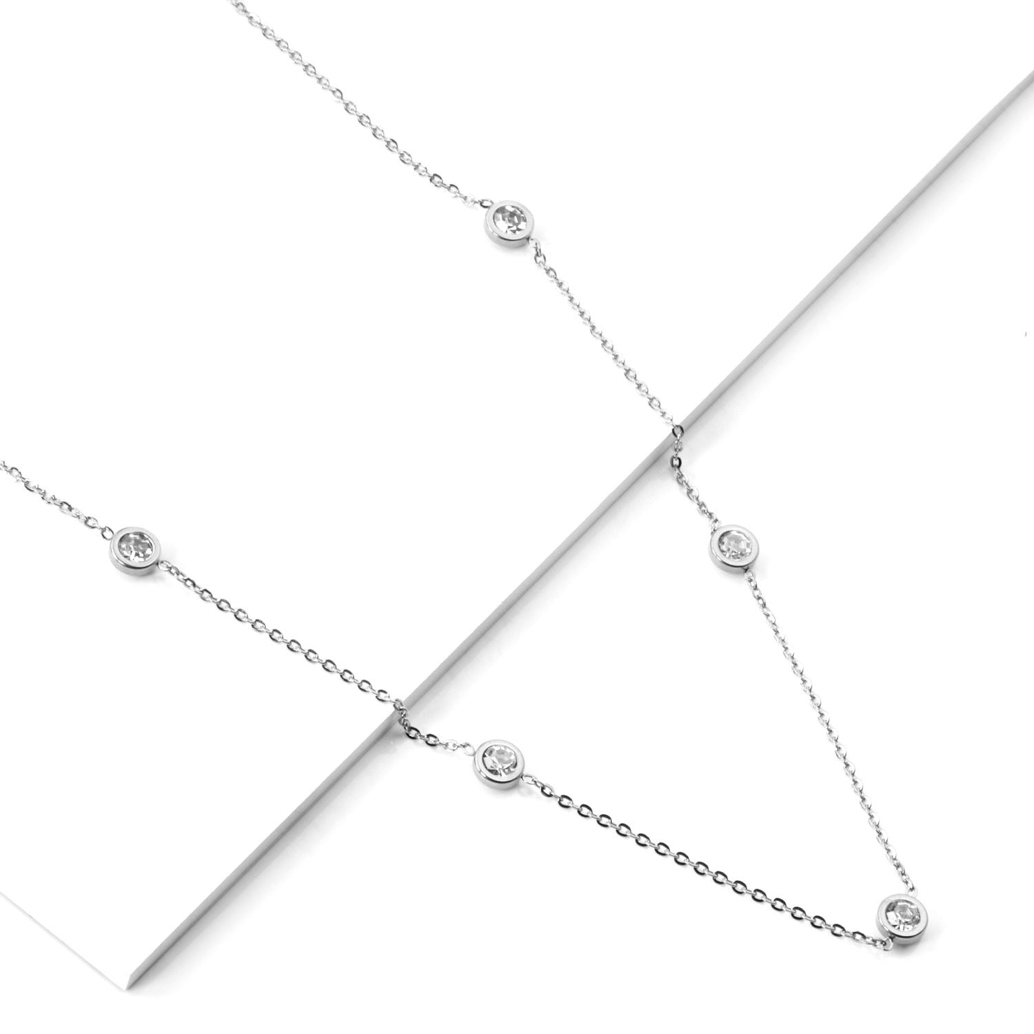 Damen elegante Goldplattierte Halskette mit funkelnden Zirkonia-Steinen Shop Nory