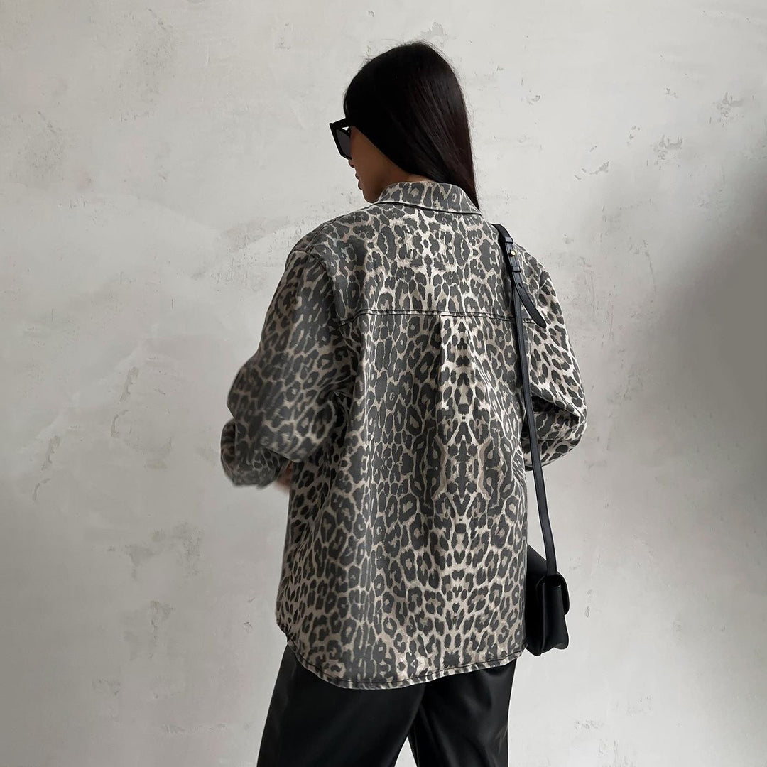 Damen Oversize-Jeansjacke mit Leopardenprint und aufgesetzten Brusttaschen Shop Nory