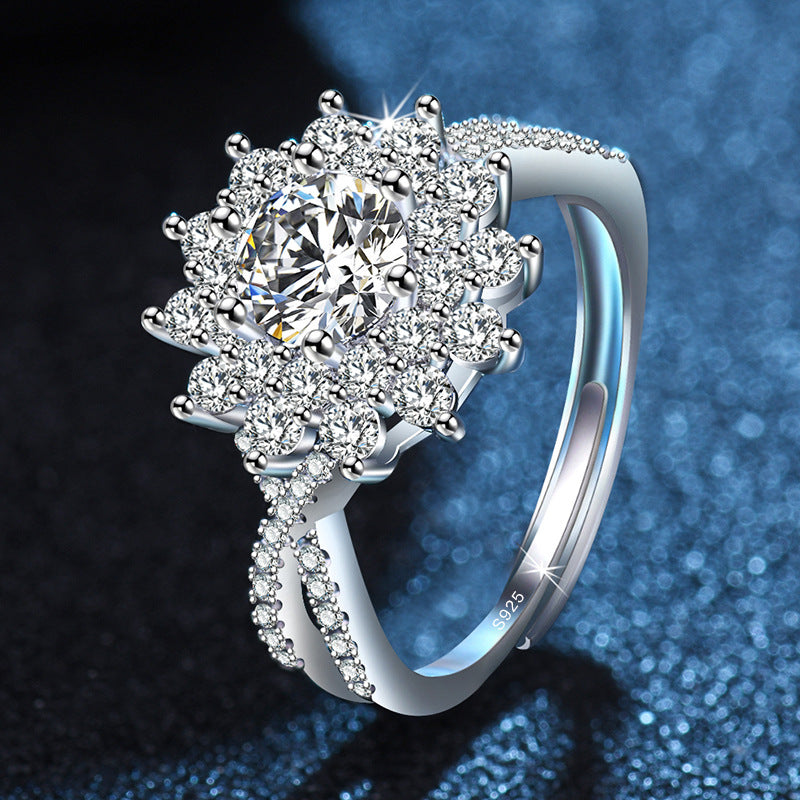 Damen Funkelnder Zirkonia-Blumenring mit kunstvollem Design Shop Nory