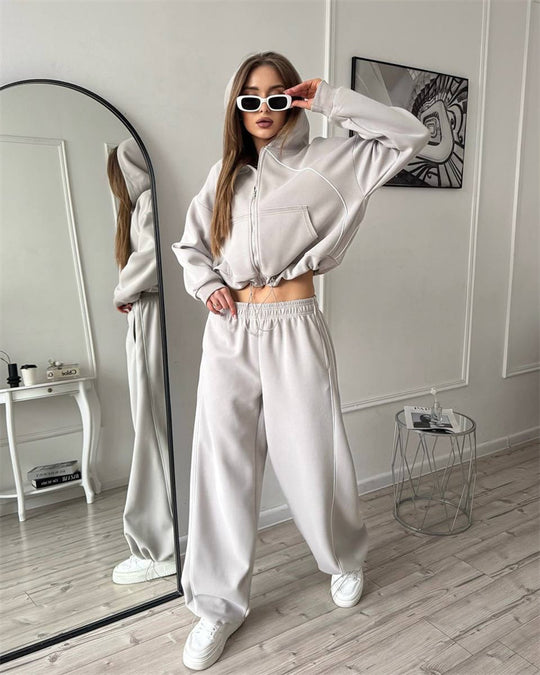 Damen kurzes Kapuzen-Sweatset mit Frontreißverschluss, kontrastierender Paspel und elastischer Highwaist-Jogger Shop Nory