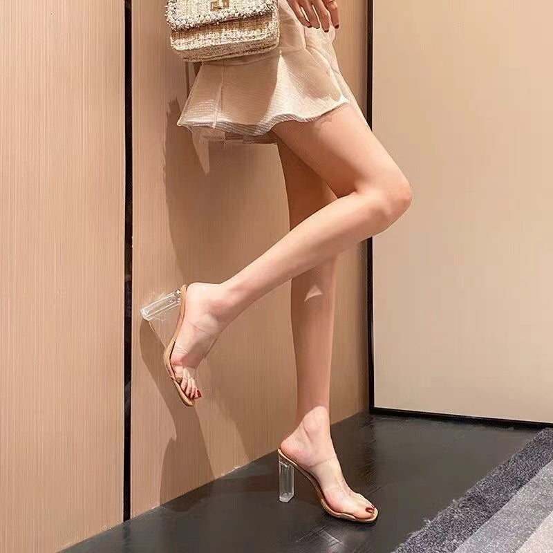 Damen Transparente PVC‑Mules mit klarem Blockabsatz und metallischem Fußbett Shop Nory