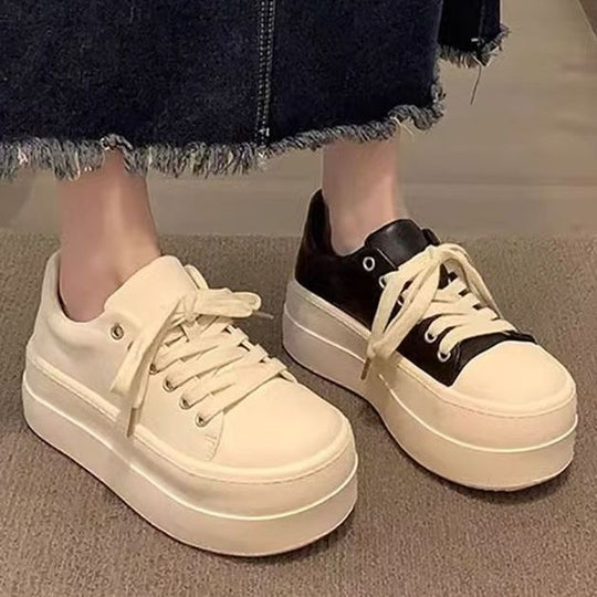 Damen Retro Plateausneaker mit zweifarbiger Lederoptik und extrahoher Gummiplattform Shop Nory