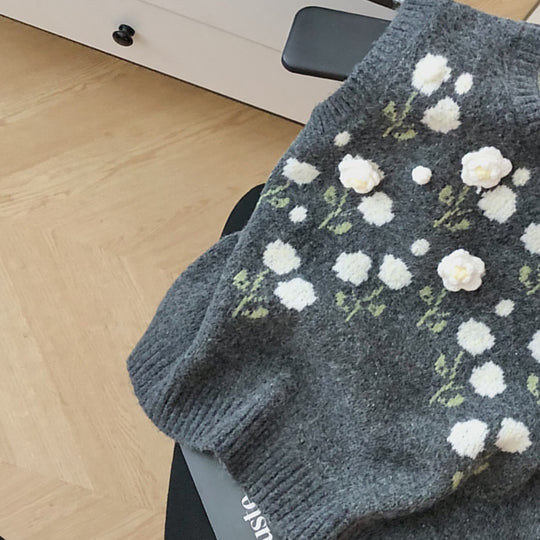 Damen Modischer Strickpullover mit Blumenapplikationen Shop Nory