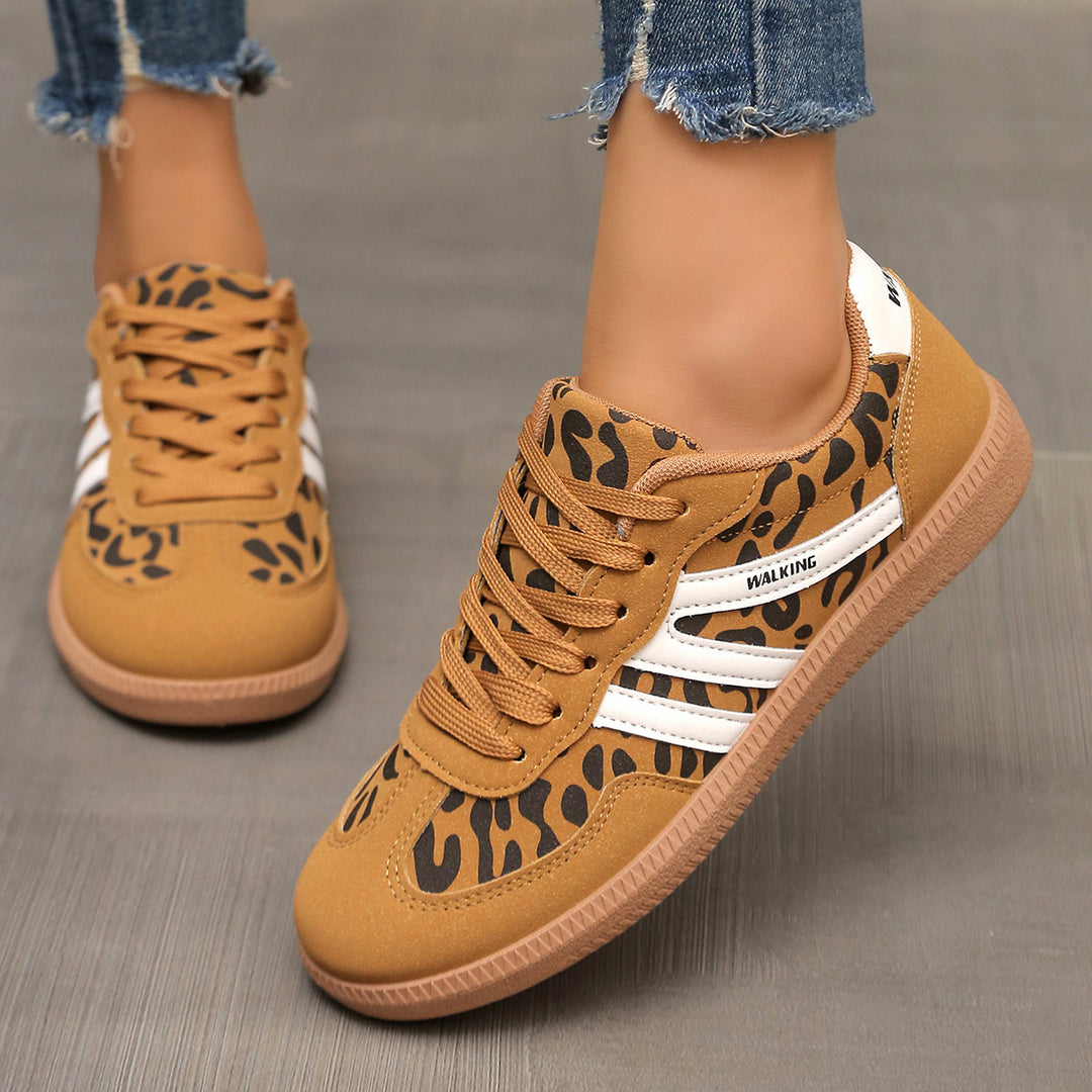 Damen Sportliche Retro‑Sneaker mit gepolstertem Schaft und profilierter Gummisohle Shop Nory