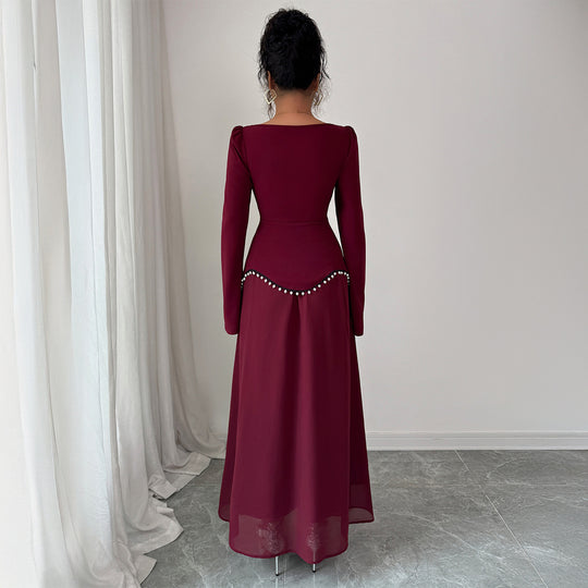 Damen nan elegantes Maxikleid mit quadratischem Ausschnitt, taillierter Schößchen-Passe und Perlenbordüre Shop Nory