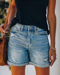 Damen Jeansshorts im lässigen Relaxed Fit mit modischen Destroyed-Details